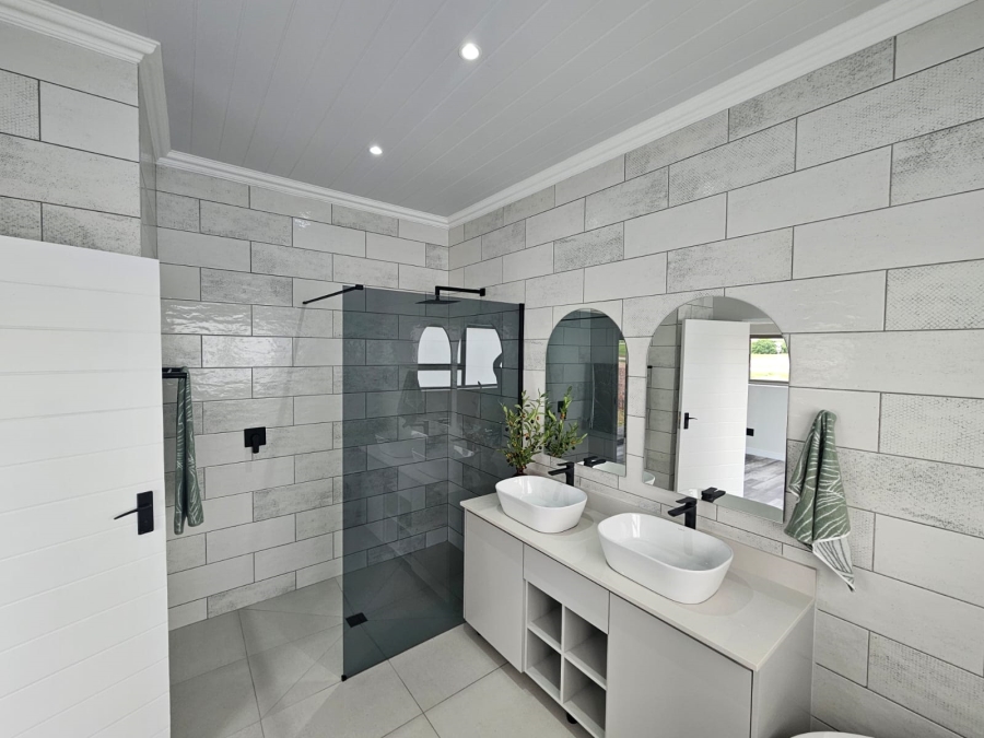 3 Bedroom Property for Sale in Stilbaai Wes Western Cape